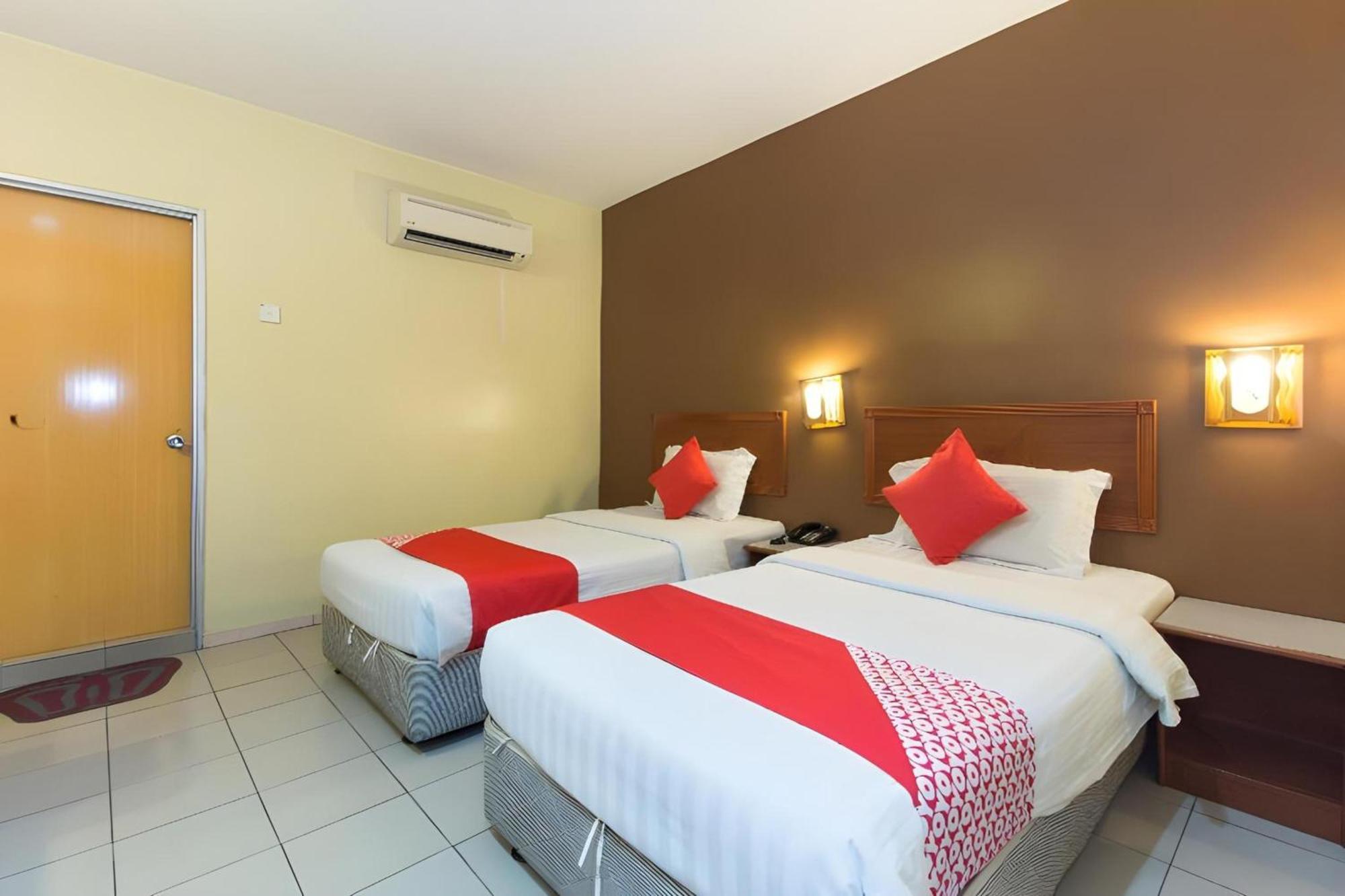 Super Oyo 447 Comfort Hotel Meru Klang Exterior foto